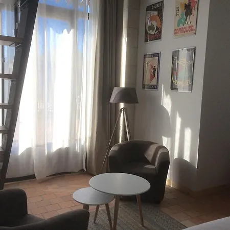 D' Hotes La Lucasserie Nocleg ze śniadaniem 3*