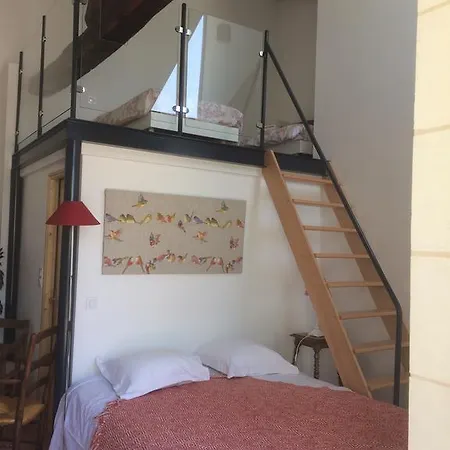 Couette-café D' Hotes La Lucasserie