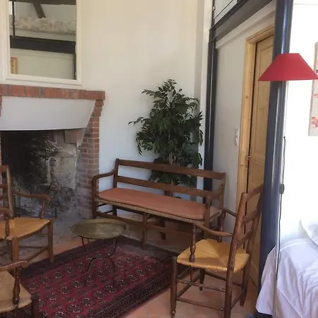 Couette-café D' Hotes La Lucasserie Saumur